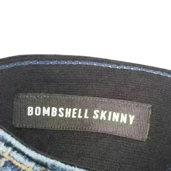 Torrid Bombshell Skinny Premium Stretch Jean 14T - Picture 9 of 10